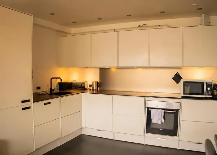 Private Room In Spacious Copenhagen-Based Apartment