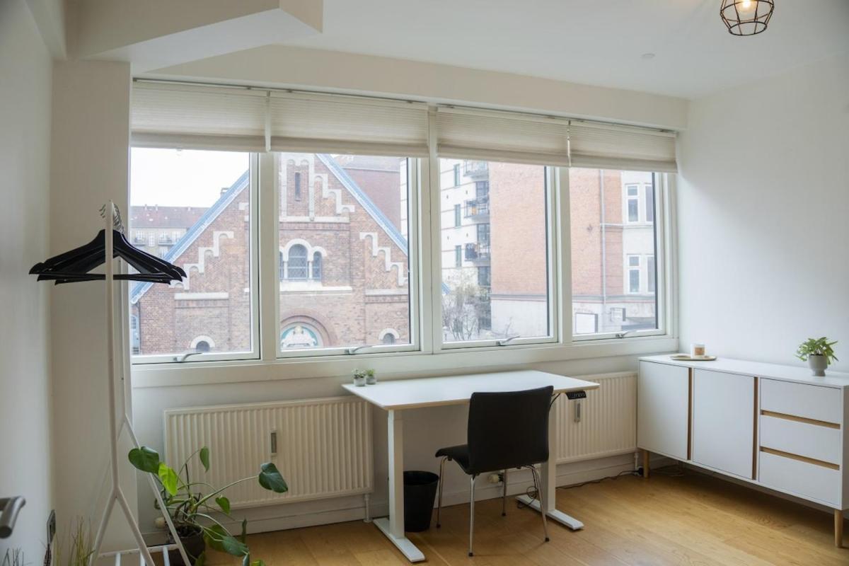 Apartament Private In Spacious Copenhagen-based